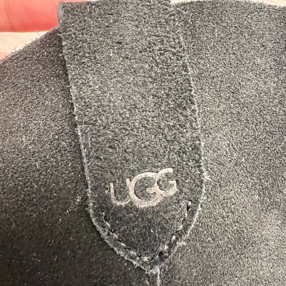 UGG: Josefene Black suede boots in size 9. Pre-owned. Very good condition. - Picture 8 of 8